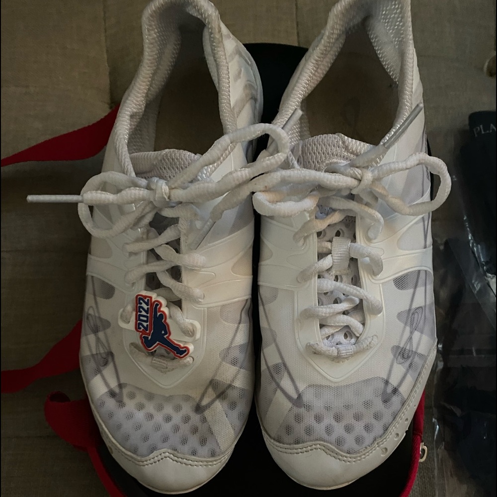 Nfinity Vengeance size 7